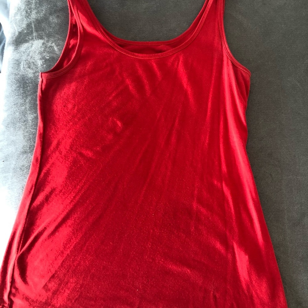 2 a Tee red sleeveless tank top